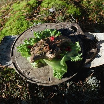 KUPILKA KAARNA M poslužavna ploča, crna